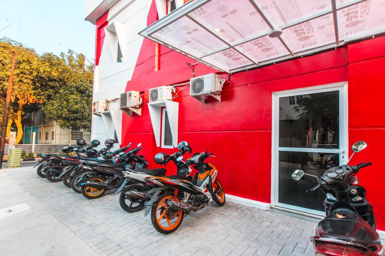 Oyo 907 Wisma Cakung Jakarta Exteriör bild